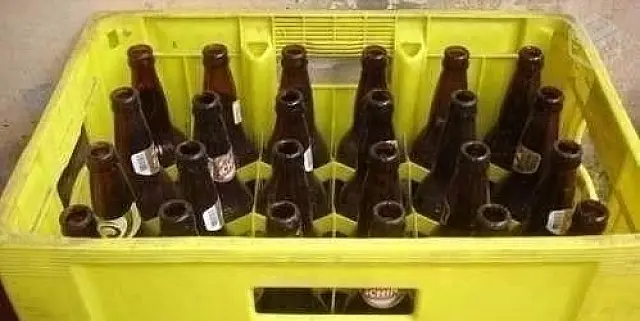 Grupo bebe engradado de cerveja em lanchonete do Bairro Alto e foge sem pagar