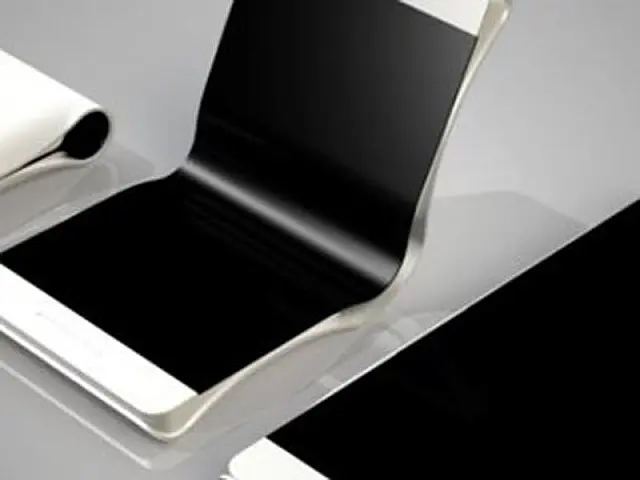 Samsung começará a produzir primeiros smartphones dobráveis no fim do ano