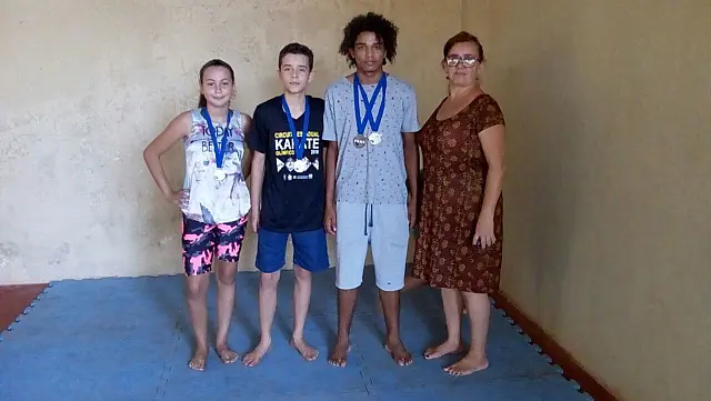 ONG de Anastácio conquista 12 medalhas no Campeonato Estadual de Karatê