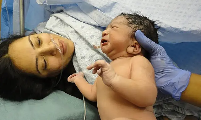 Fiocruz avalia o excesso de mortes maternas em 2 anos de pandemia