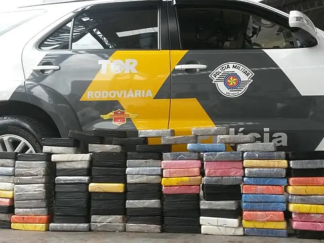 Policial de MS presa transportando droga em SP
