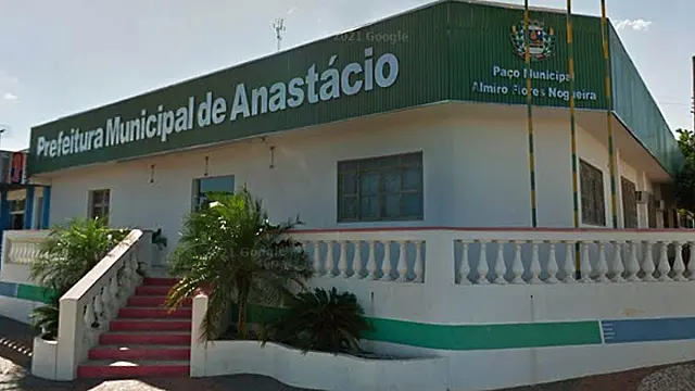 Estagiárias não recebem e são ameaçadas de demissão em Anastácio