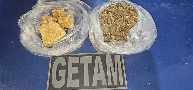 Jovem é preso com cocaína e skunk que iria revender em Anastácio