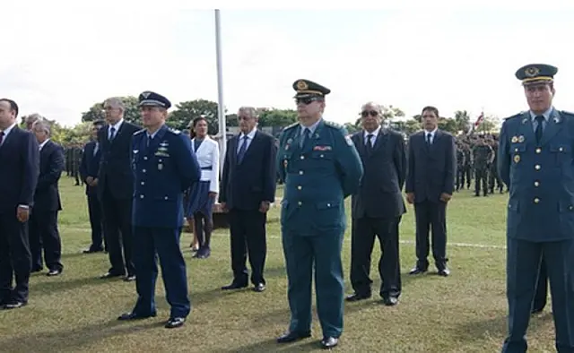 Cúpula da Segurança Pública é homenageada pelo Exército Brasileiro