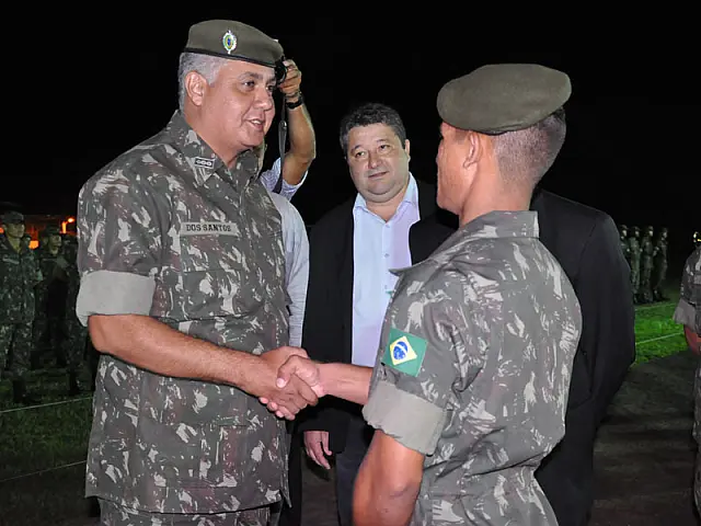 9° BE Cmb realiza entrega da Boina Verde Oliva