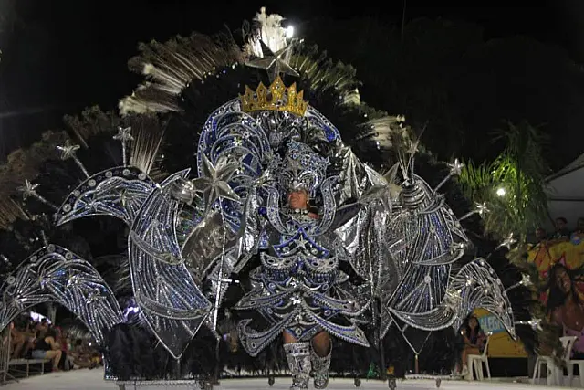 Com prêmios de R$ 73 mil, Desfile de Fantasias do Corumbaense encerram amanhã