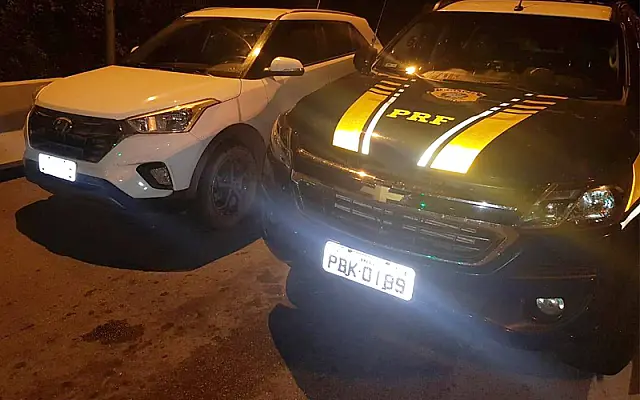 Na BR-262, PRF recupera veículo roubado em São Paulo que seguia para a fronteira