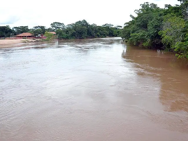 Rio Aquidauana sobe, preocupa moradores e coloca Defesa Civil em alerta