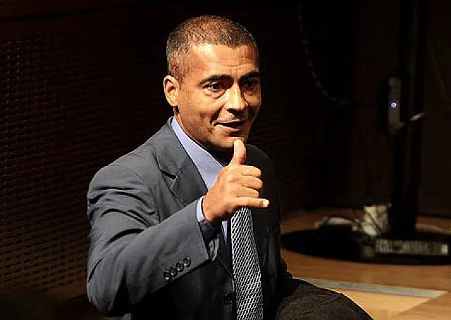 Deputado federal, Romário detona políticos por atraso em votações