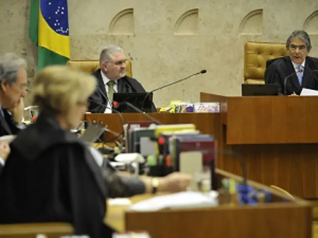 Mensalão: maioria dos ministros condena 10 réus por formação de quadrilha