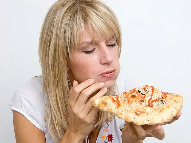 'Comilança' nos fins de semana pode chegar a 10 mil calorias
