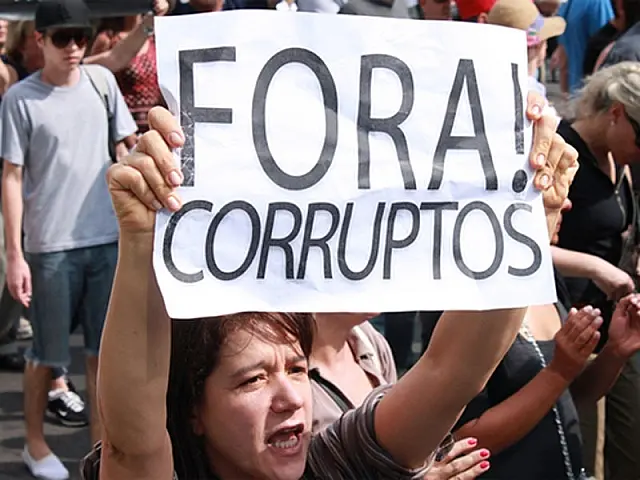 Para 4 em 5 brasileiros, partidos são corruptos, diz pesquisa