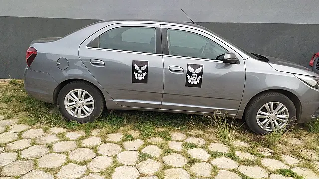 Dupla é presa na BR-262 tentando levar veículo locado em SP para vender na Bolívia