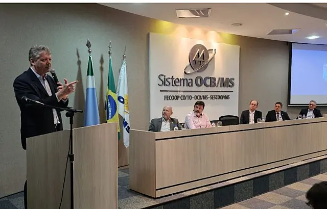 Empresas em MS podem ser abertas através do WhatsApp