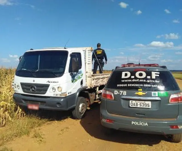 Caminhão com mais de 800 quilos de maconha é apreendido