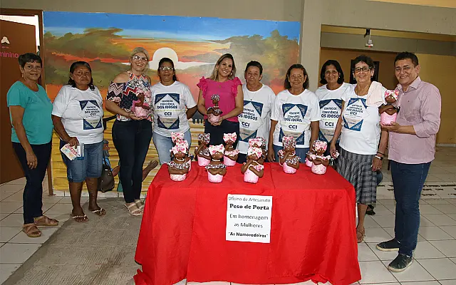 CCI expõe trabalhos do projeto 'Facetas da Mulher Idosa' em Corumbá