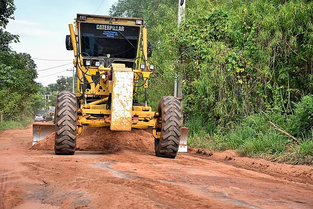 Colônia Buriti passa por manutenção com patrolas