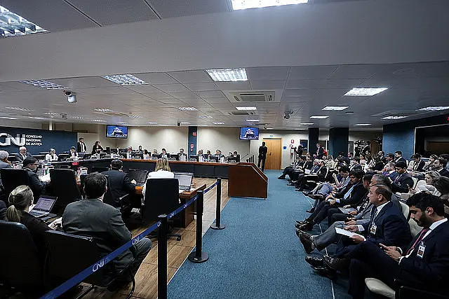 Desembargador do MS é condenado por irregularidades em precatórios