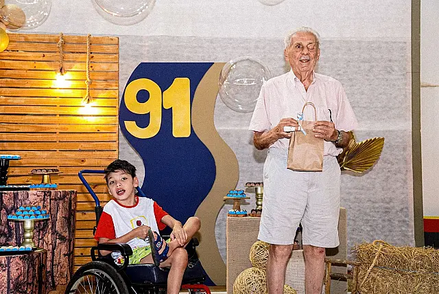 Nelson Scaff comemora 91 anos com festa na Pestalozzi