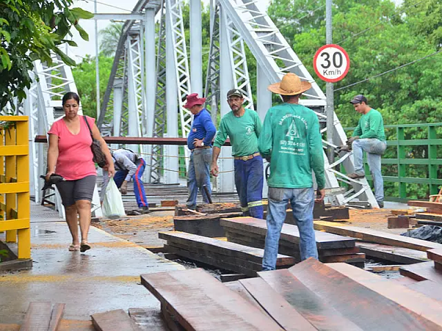 Reformas seguem em ritmo acelerado na Ponte Velha; assista ao vídeo