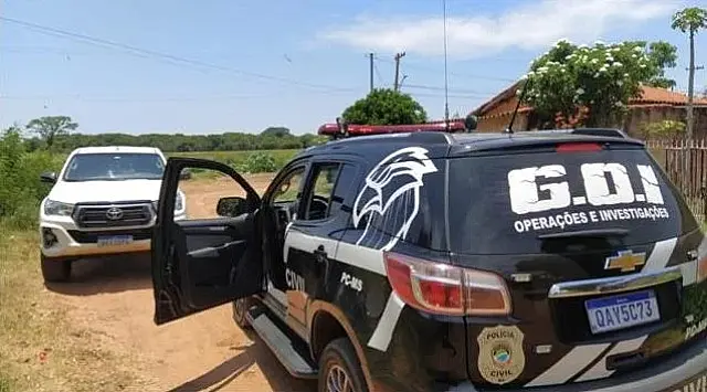Caminhonete Hilux roubada é recuperado em periferia de Campo Grande