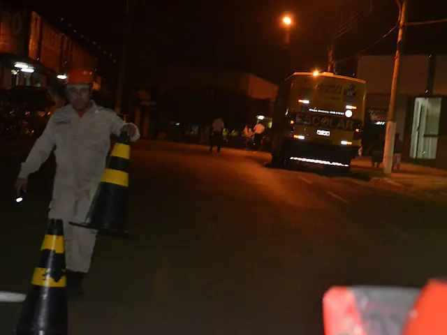 Pedestre fica ferido após ser atingido por ônibus no Centro de Anastácio