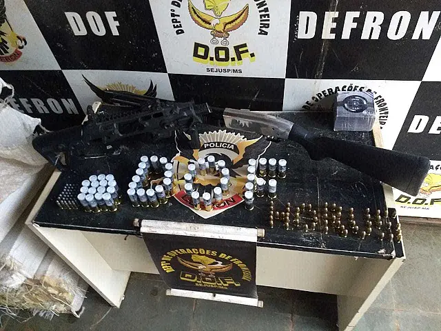 DOF recupera veículo furtado com 200kg de maconha, armas e munições