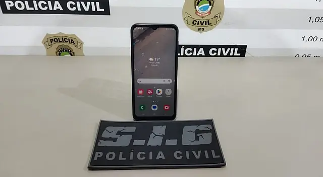 Polícia Civil recupera aparelho celular que foi roubado de idosa