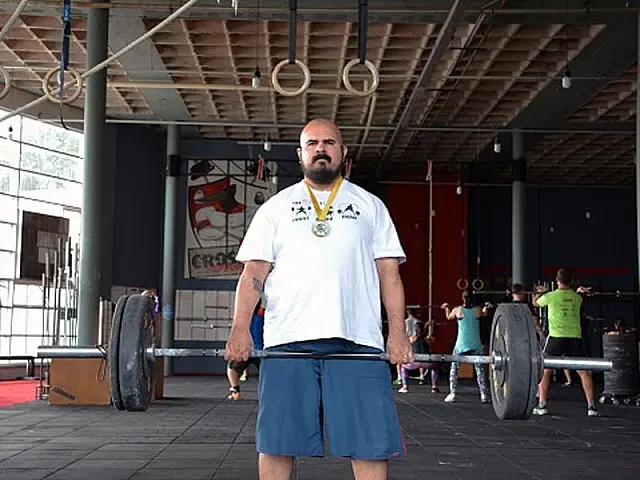 Campeão de MS conquista vaga para Mundial de levantamento de peso
