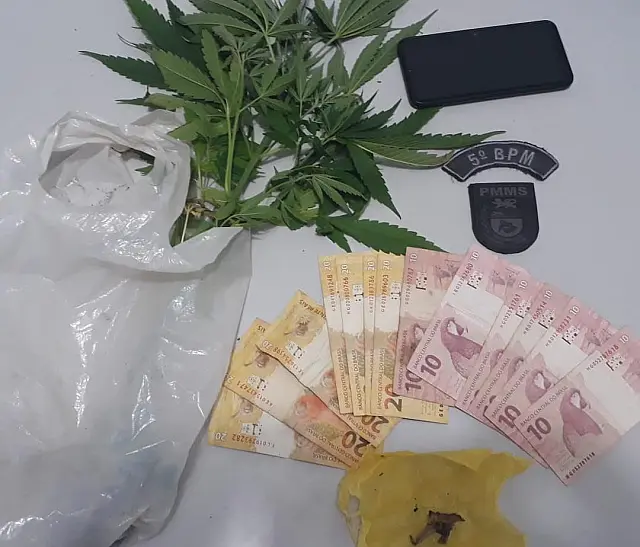Adolescente de 17 anos cultivava maconha em casa em Rio Verde