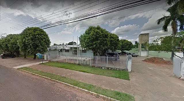 Homem arruma 'amizade' em bar e perde motocicleta