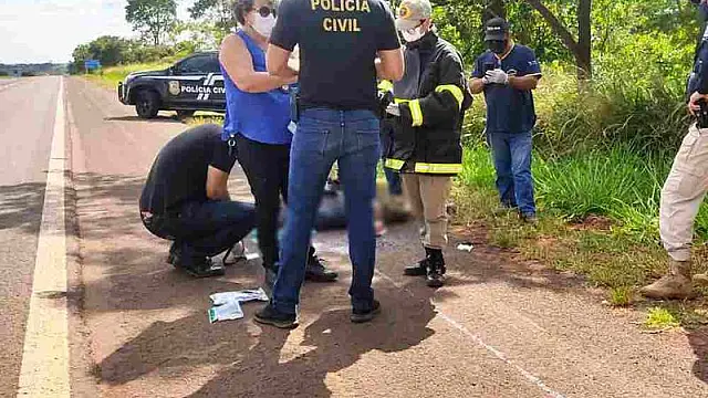 Pedestre morre após ser atropelado e arrastado por ônibus