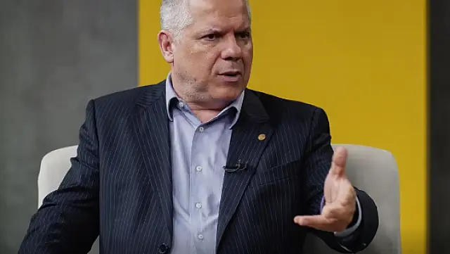 Presidente do INSS é exonerado após suspeita de fraudes