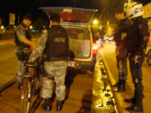 Jovem ofende policiais militares e é preso em Aquidauana