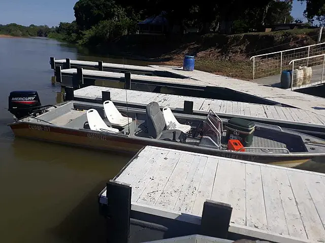 Advogado é autuado por pesca irregular e tem lancha apreendida
