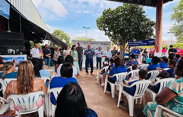 Aquidauana assina ordem de serviço para construção de novo CMEI
