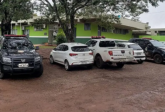Casal de moto morre atropelado por caminhonete na MS-164