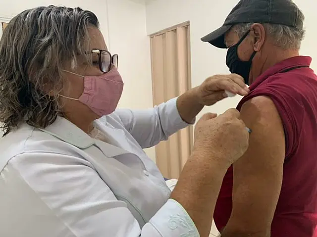 Miranda segue vacinação para pessoas com mais de 18 anos