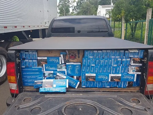 PM aposentado é preso pela PRF com 10 mil maços de cigarro contrabandeado em Anastácio