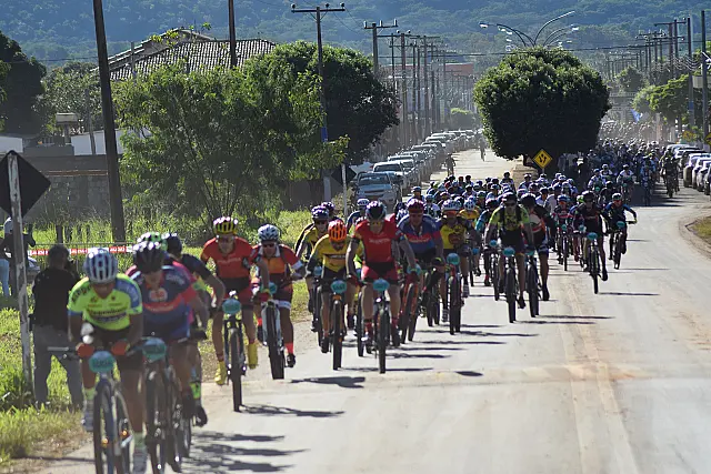Atletas de MS dominam prova de ciclismo com participação de mineiros e paulistas