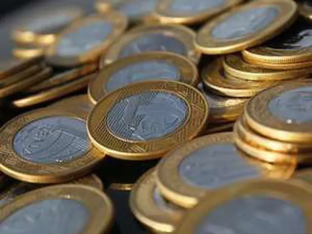 Governo reduz a 0,90% previsão de crescimento do PIB em 2014