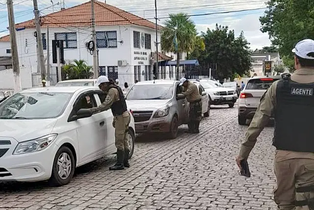 Corumbá inicia operação contra transporte irregular de pessoas e infrações