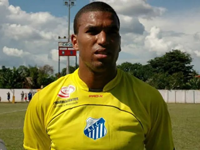 Ex-goleiro do Aquidauanense, Ivan chega ao Águia Negra
