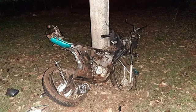 Acidente entre moto e caminhonete na BR-376 mata comerciante