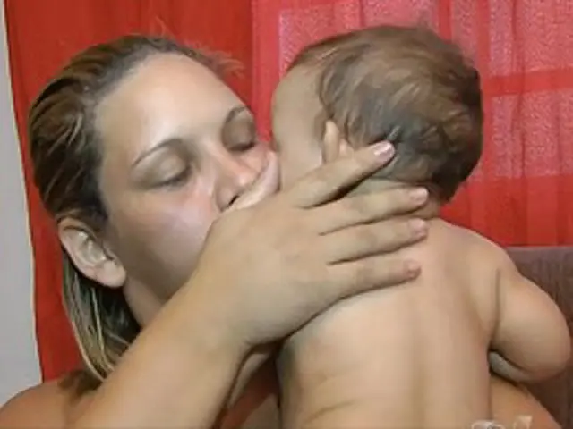 Mãe salva filha de 8 meses de assaltante