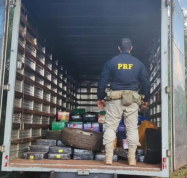 Caminhão com 6,2 toneladas de maconha é apreendido na BR-163 de Dourados