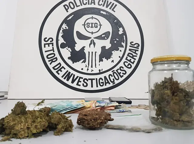 Irmãos são presos por suspeita de tráfico de drogas