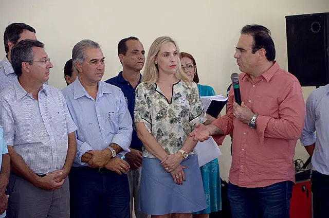 Em entrega do governo, Felipe Orro parabeniza trabalho conjunto por Anastácio