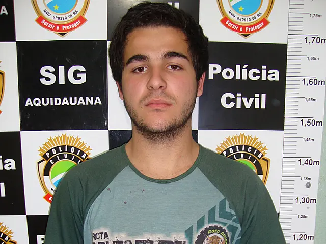 Jovem é preso em flagrante por tráfico de drogas