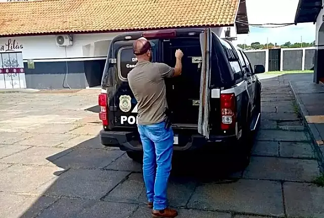 Namorado decepa dois dedos de adolescente após briga